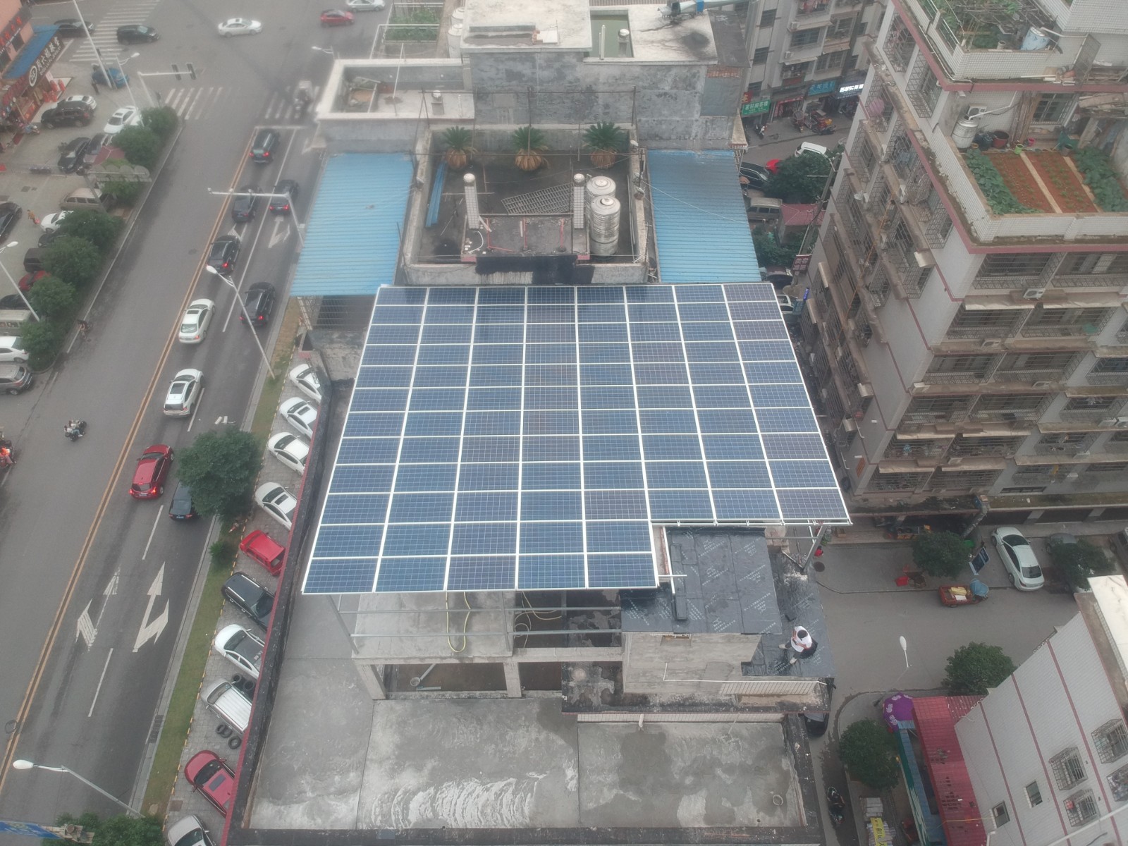 什么叫与构筑结合的散布式光伏发电系统？