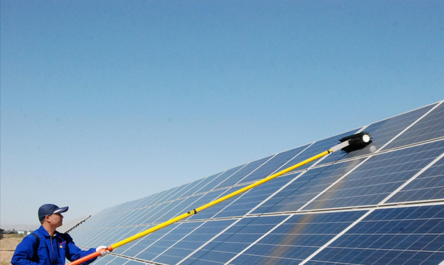 光伏市场大统一势在必行，散布式光伏登记资料清单不允许“加塞”。」确⒏奈萜菲滥承┐λ本帧